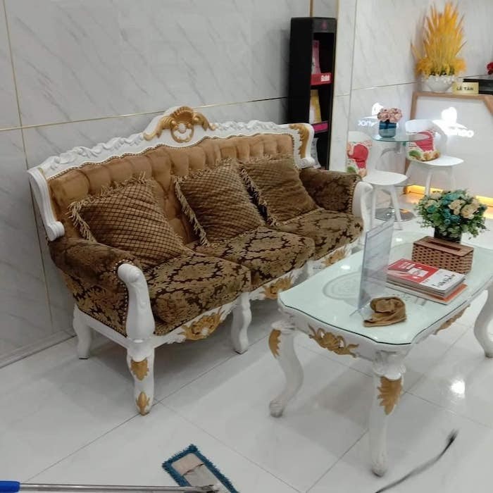 Cần vệ sinh sofa mỗi ngày để chúng luôn sạch sẽ Cần vệ sinh sofa mỗi ngày để chúng luôn sạch sẽ