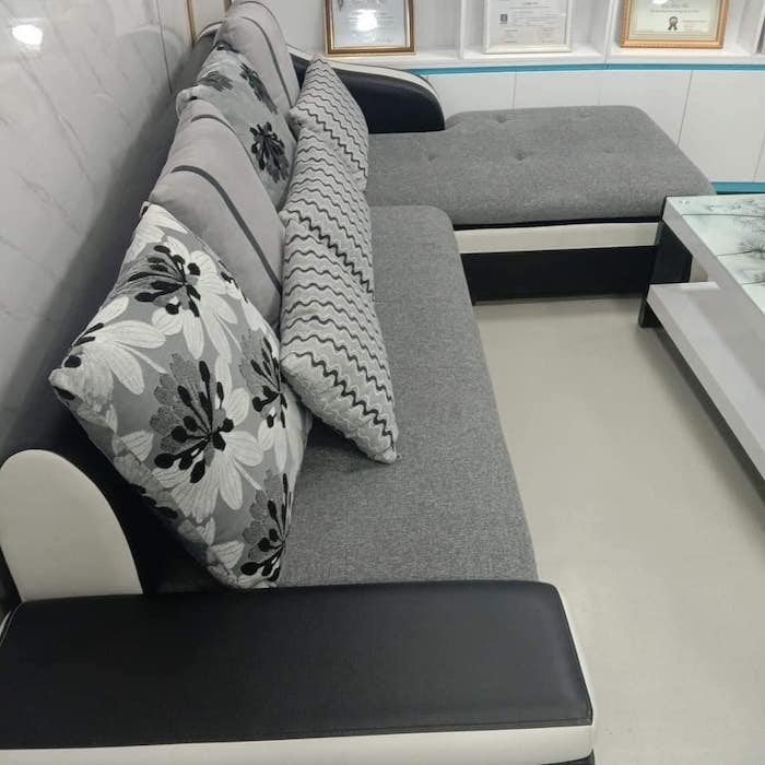Sofa vải luôn nhanh bẩn nhất trong mọi chất liệu